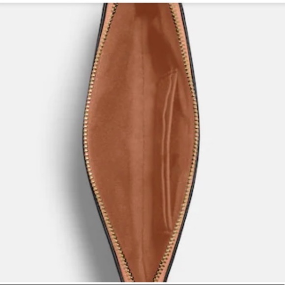 Coach Large corner zip blush wristlet in original wrapping.new - Picture 3 of 6